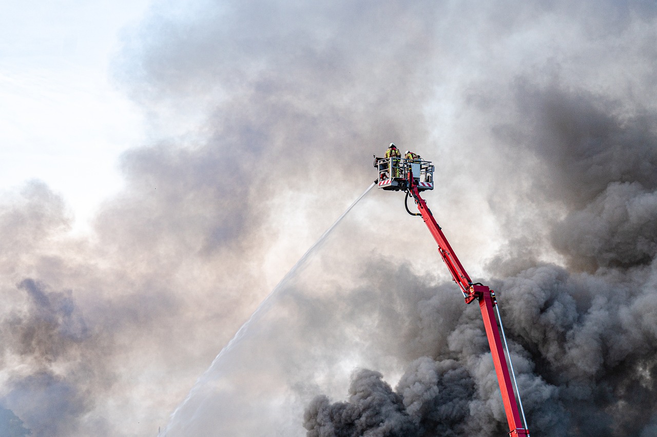 découvrez comment gérer les situations d'urgence efficacement grâce à nos conseils pratiques et ressources. apprenez à réagir face aux imprévus pour garantir votre sécurité et celle des autres.