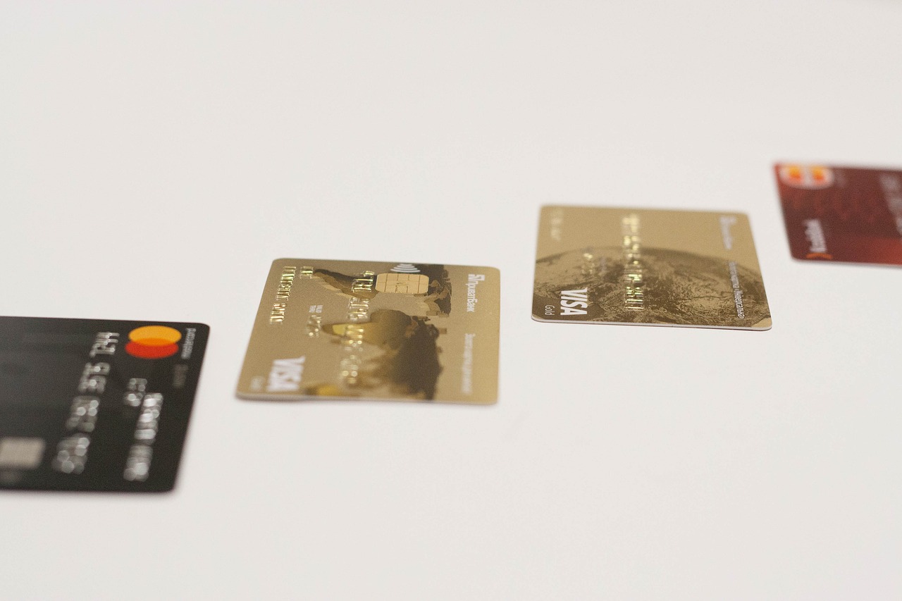 découvrez les méthodes de prévention contre la fraude à la carte de crédit, les signes d'une transaction suspecte et les étapes à suivre pour protéger vos informations financières. informez-vous pour sécuriser vos achats en ligne et éviter les pièges.