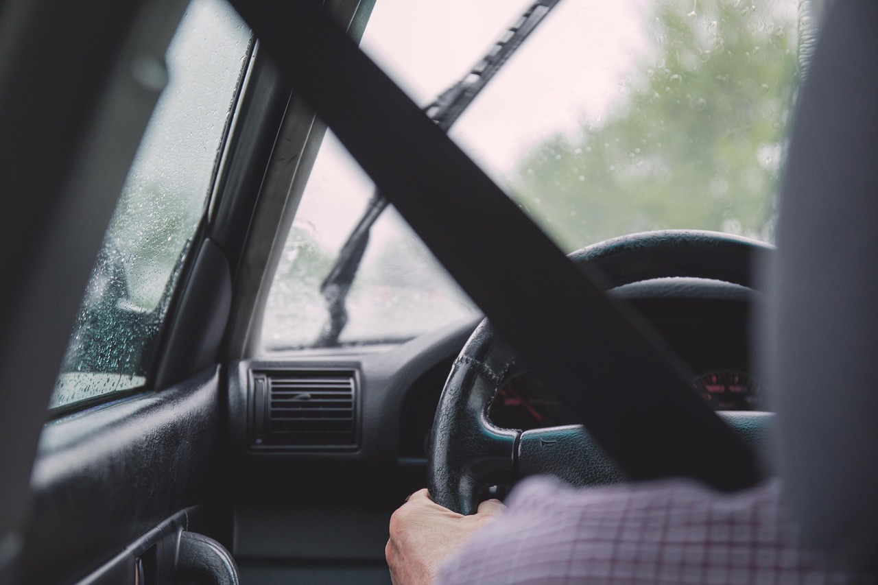 obtenez votre permis de conduire en toute urgence grâce à nos services rapides et efficaces. que ce soit pour un besoin personnel ou professionnel, nous vous accompagnons pour accélérer le processus et vous permettre de conduire dans les meilleurs délais.