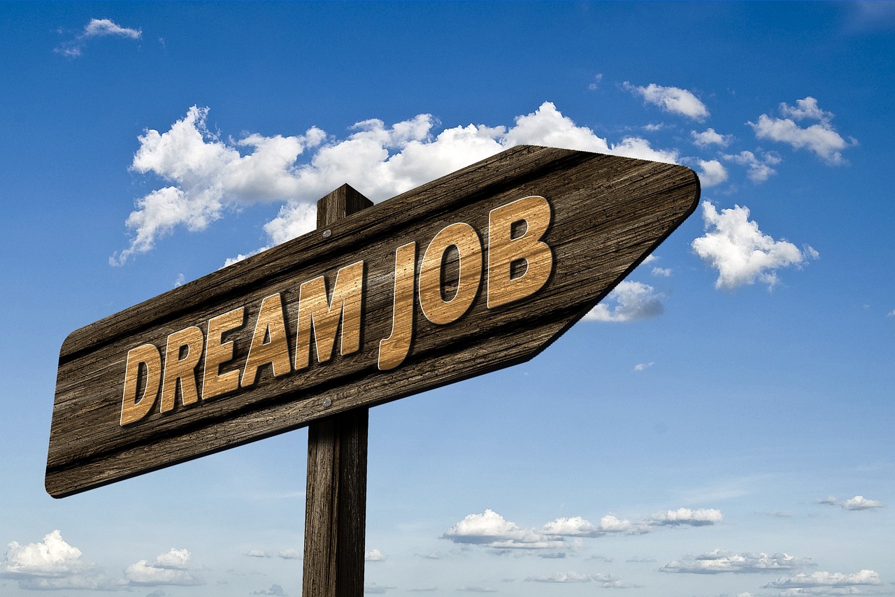 découvrez pôle emploi, l'agence nationale dédiée à l'accompagnement des chercheurs d'emploi en france. accédez à des offres d'emploi, des conseils personnalisés et des formations pour booster votre carrière.