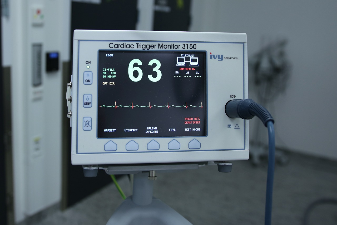 découvrez les essentiels des urgences cardiaques : symptômes, intervenants, traitements et mesures préventives. soyez prêt à réagir face à une situation critique grâce à nos conseils et informations pratiques.