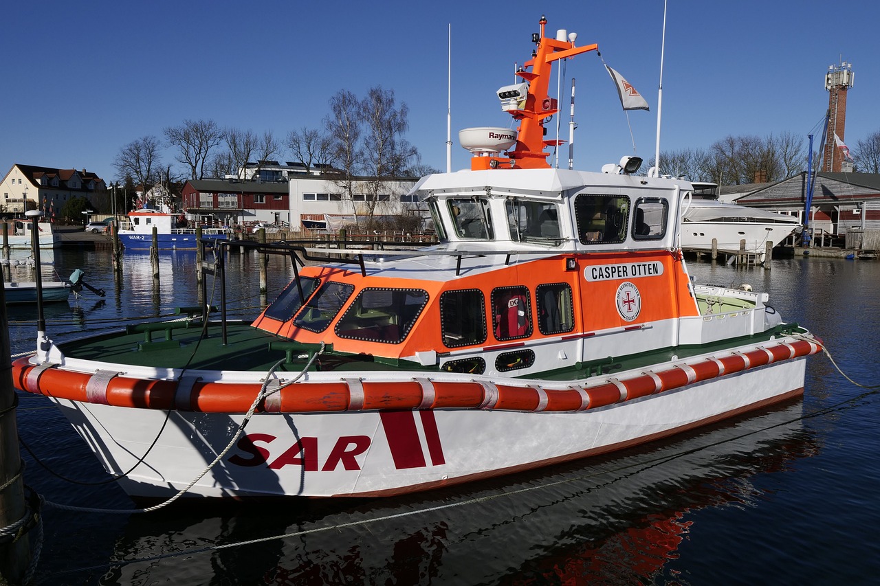 découvrez les services de secours maritime : interventions rapides et efficaces pour sauver des vies en mer. notre équipe experte est prête à répondre à toutes les situations d'urgence, garantissant sécurité et assistance sur les eaux.