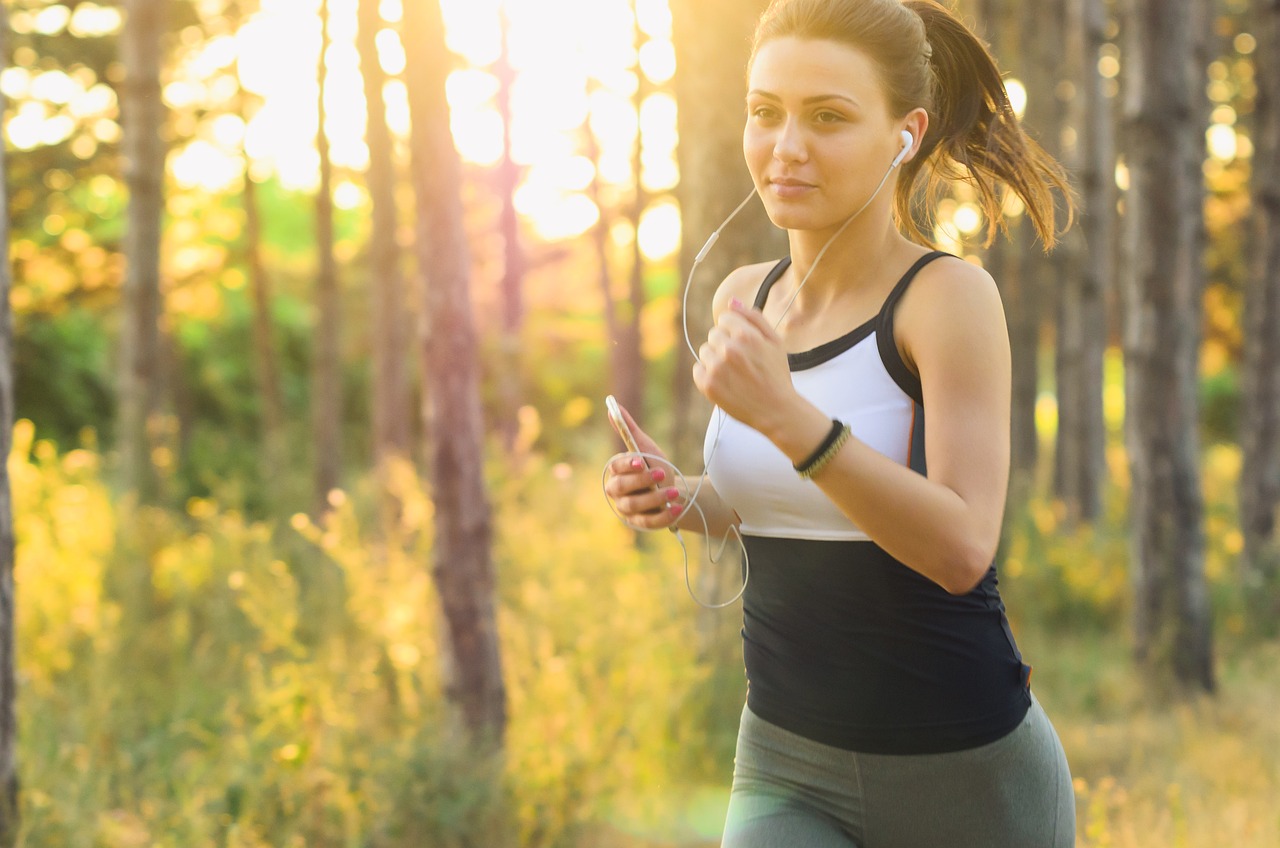 découvrez le monde du running : conseils pratiques, techniques d'entraînement, choix de matériel et motivations pour vous lancer dans la course à pied. améliorez votre endurance et atteignez vos objectifs sportifs !