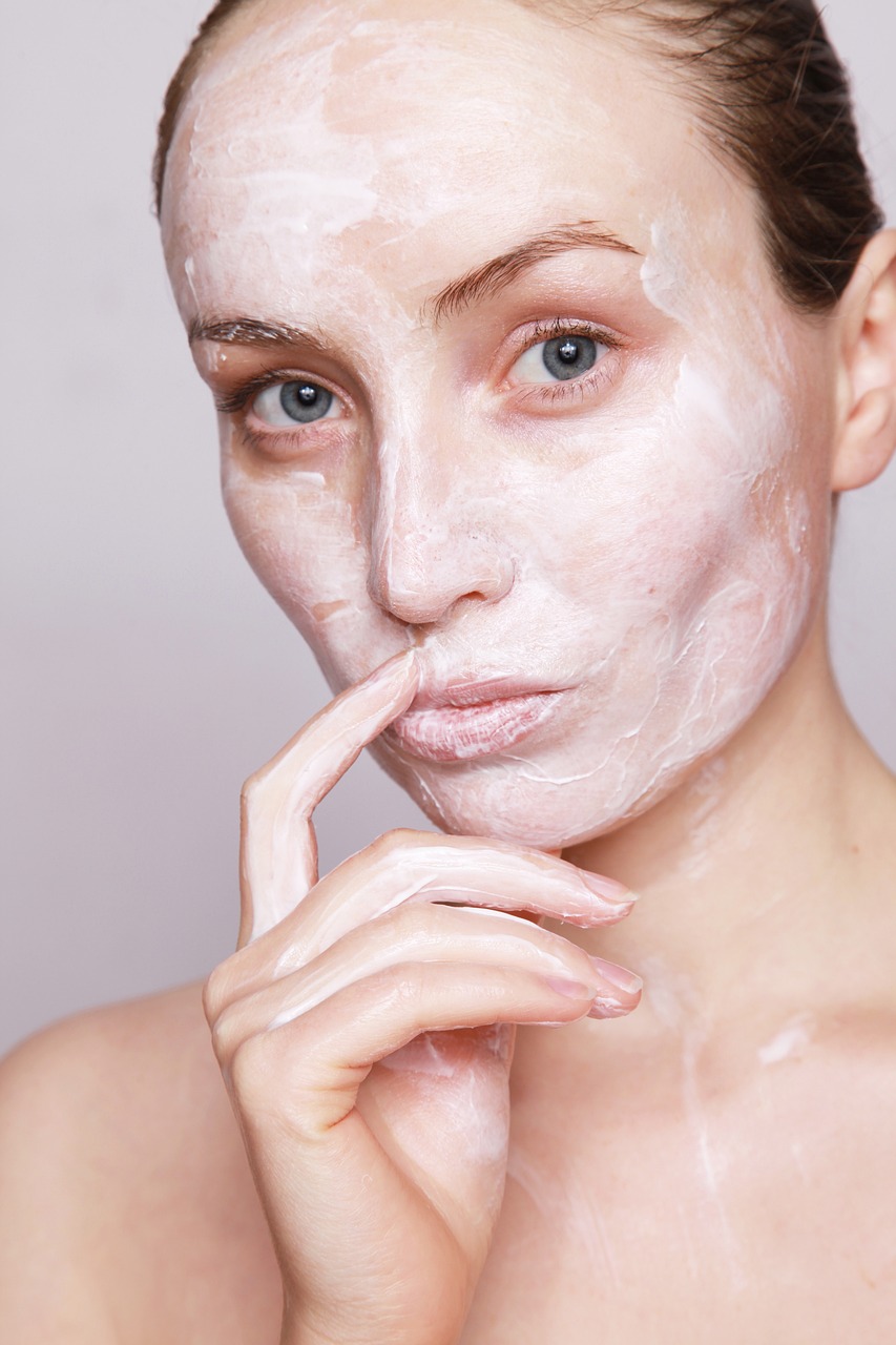 découvrez notre guide complet sur les soins de la peau, des conseils d'experts aux produits indispensables pour une peau éclatante et en santé. apprenez à personnaliser votre routine de skincare selon votre type de peau et vos besoins spécifiques.