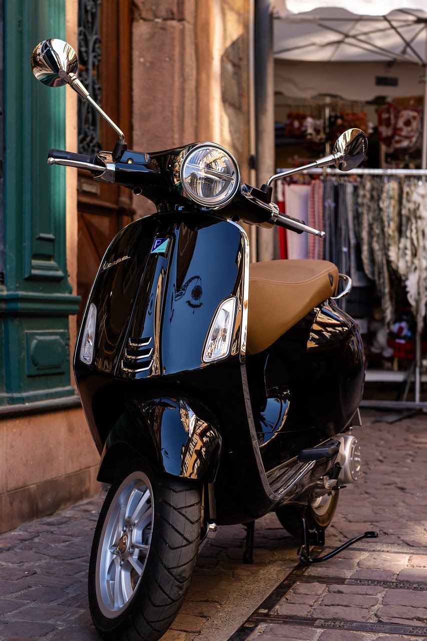 découvrez notre large sélection d'équipements de moto, incluant casques, vestes, gants et accessoires, pour allier sécurité et style sur la route. que vous soyez débutant ou motard expérimenté, trouvez le matériel adapté à vos besoins et partez à l'aventure en toute confiance.