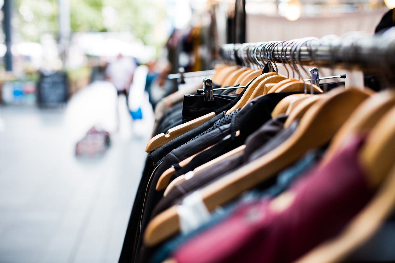 découvrez l'univers du shopping avec nos conseils, tendances et astuces pour des expériences d'achat inoubliables. explorez les meilleures boutiques, les offres exclusives et les nouveautés qui plairont à tous les styles et budgets.