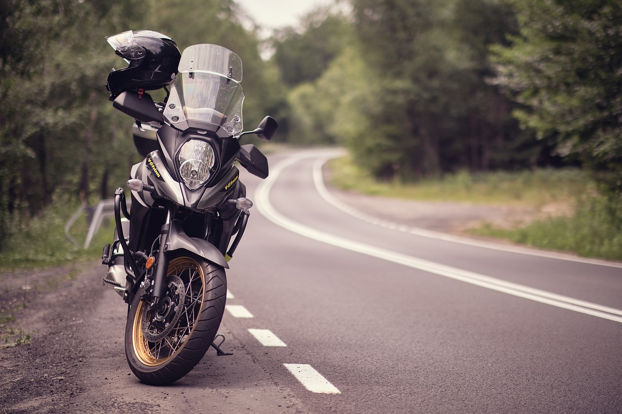 découvrez notre gamme complète d'équipements de moto, alliant confort, sécurité et style. que vous soyez un motard débutant ou expérimenté, trouvez le casque, la veste, les gants et les accessoires essentiels pour rouler en toute confiance.