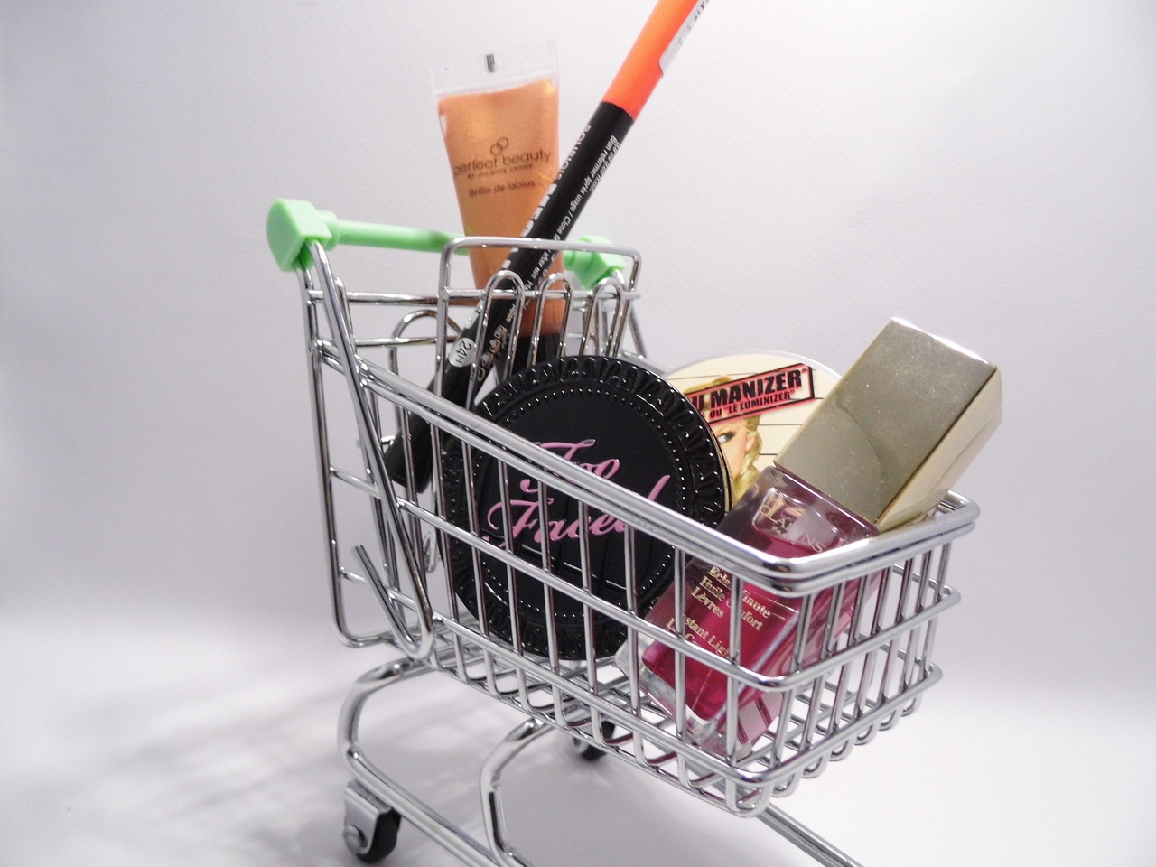 découvrez l'univers du shopping sportif en ligne : équipements, vêtements et accessoires pour tous vos besoins sportifs. profitez des meilleures offres et d'une expérience d'achat rapide et sécurisée. faites le plein de plaisir pour vos activités sportives dès maintenant !