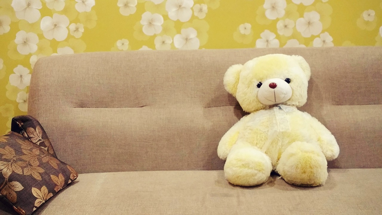 découvrez notre vaste sélection de jouets pour tous les âges ! des jeux éducatifs aux peluches adorables, trouvez le cadeau parfait qui fera briller les yeux des enfants. éveillez leur imagination avec nos jouets sûrs et de qualité.
